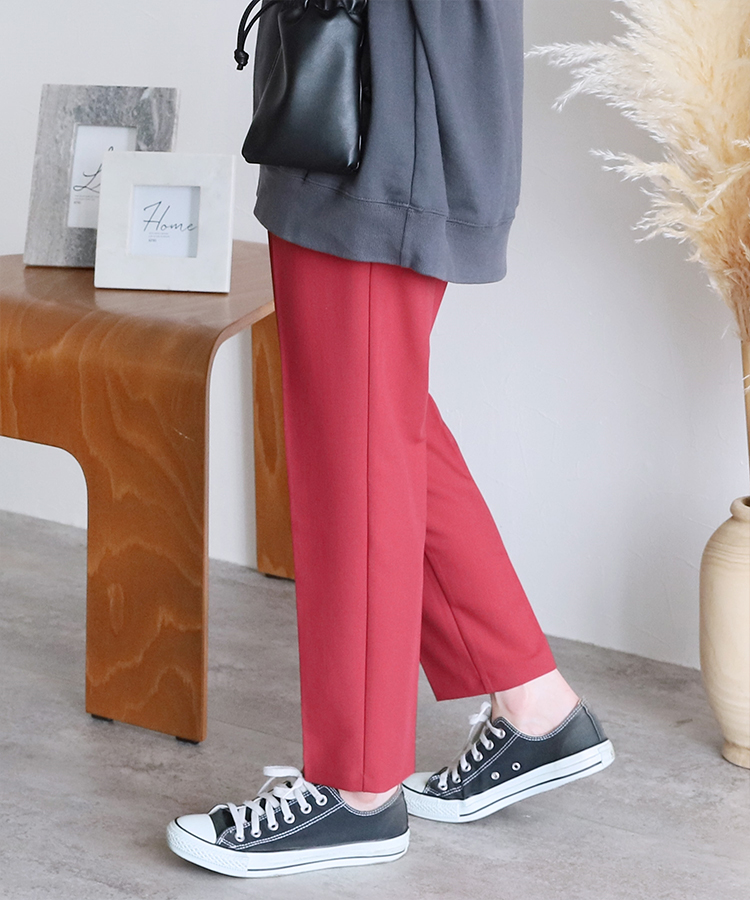 センタープレステーパードパンツ