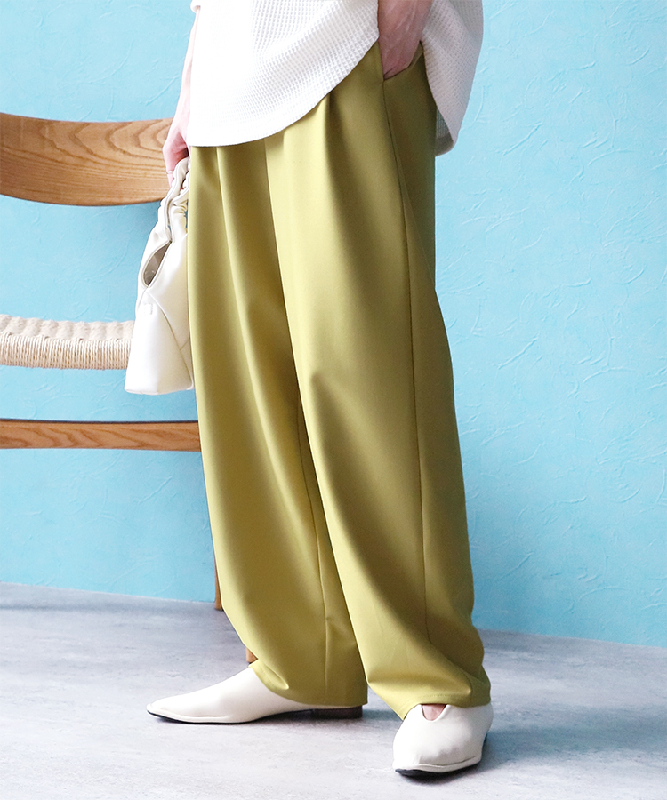 カーブタックパンツ