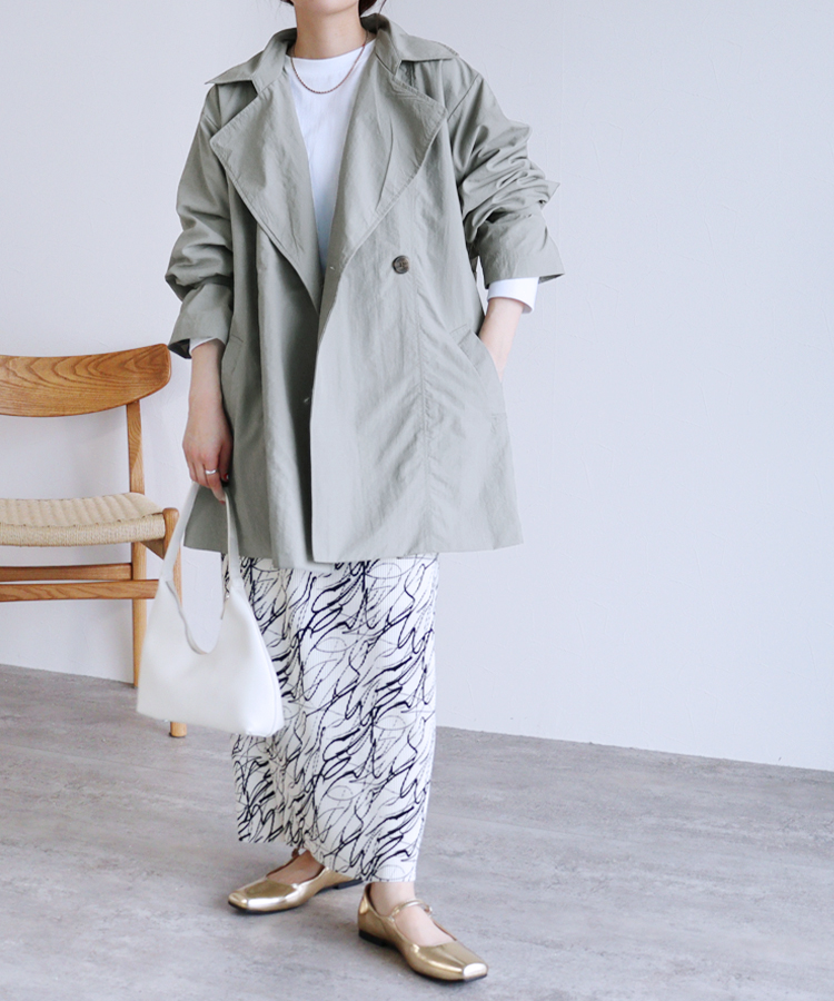 スタンドカラーモンスターコート